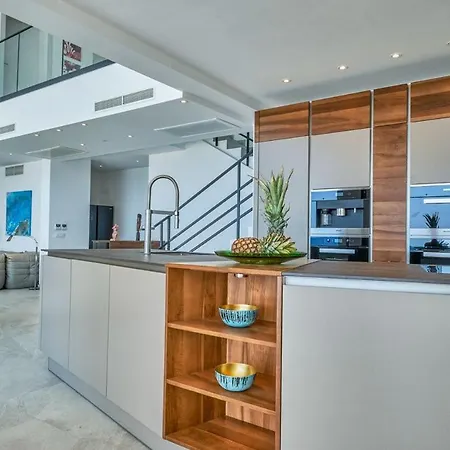 Luxana Villa