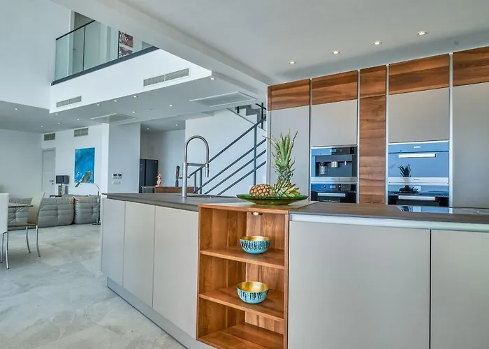 Luxana Villa